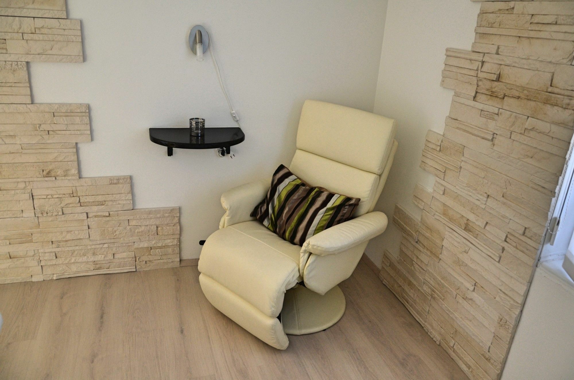 Bastien Studio Near Airport Πράγα Εξωτερικό φωτογραφία