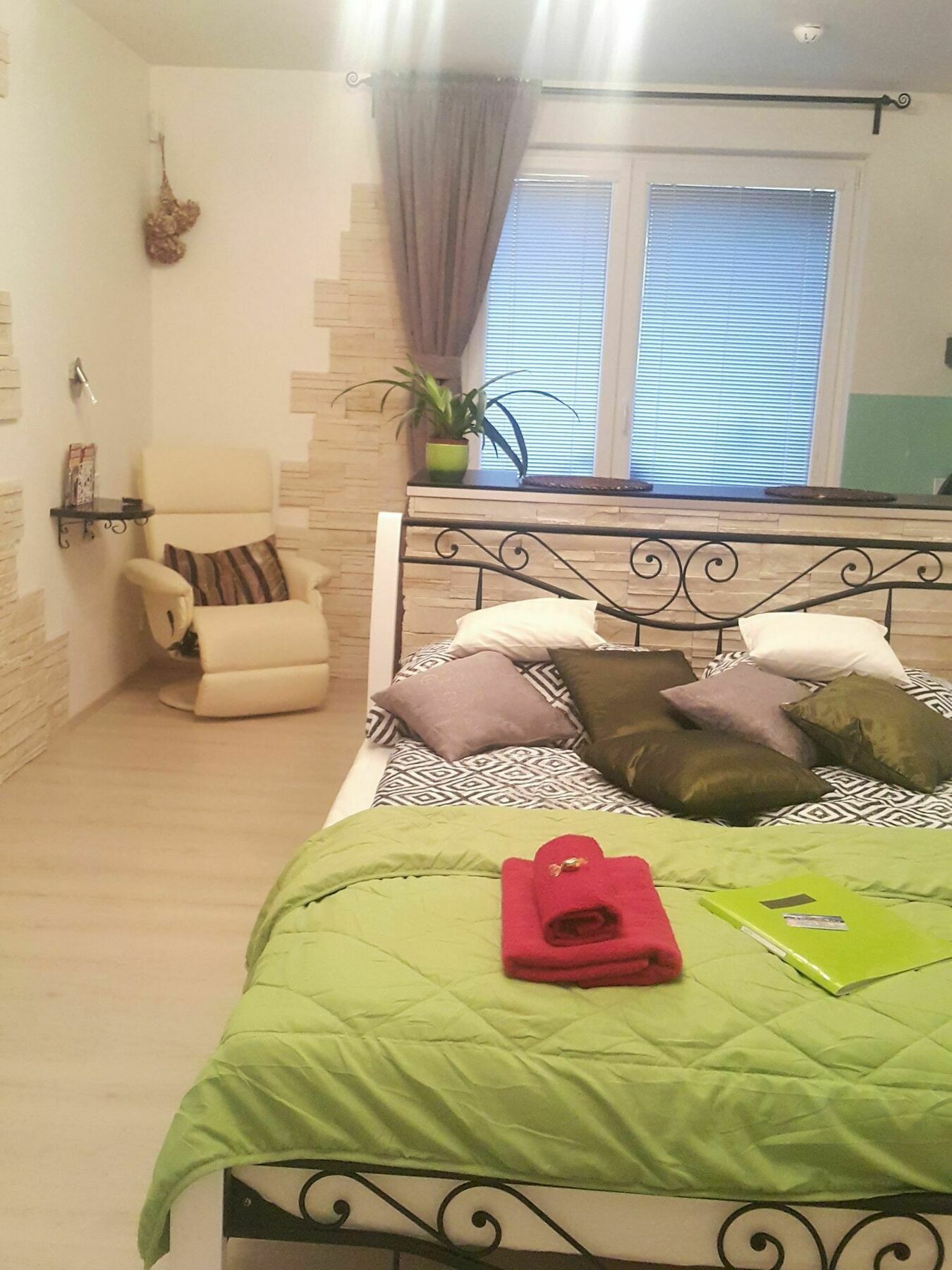 Bastien Studio Near Airport Πράγα Εξωτερικό φωτογραφία