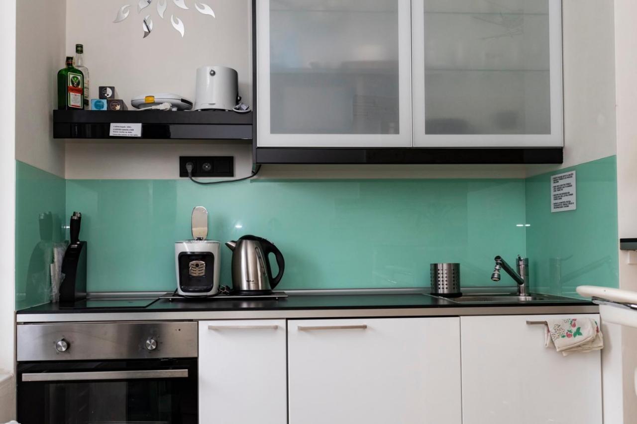 Bastien Studio Near Airport Πράγα Εξωτερικό φωτογραφία