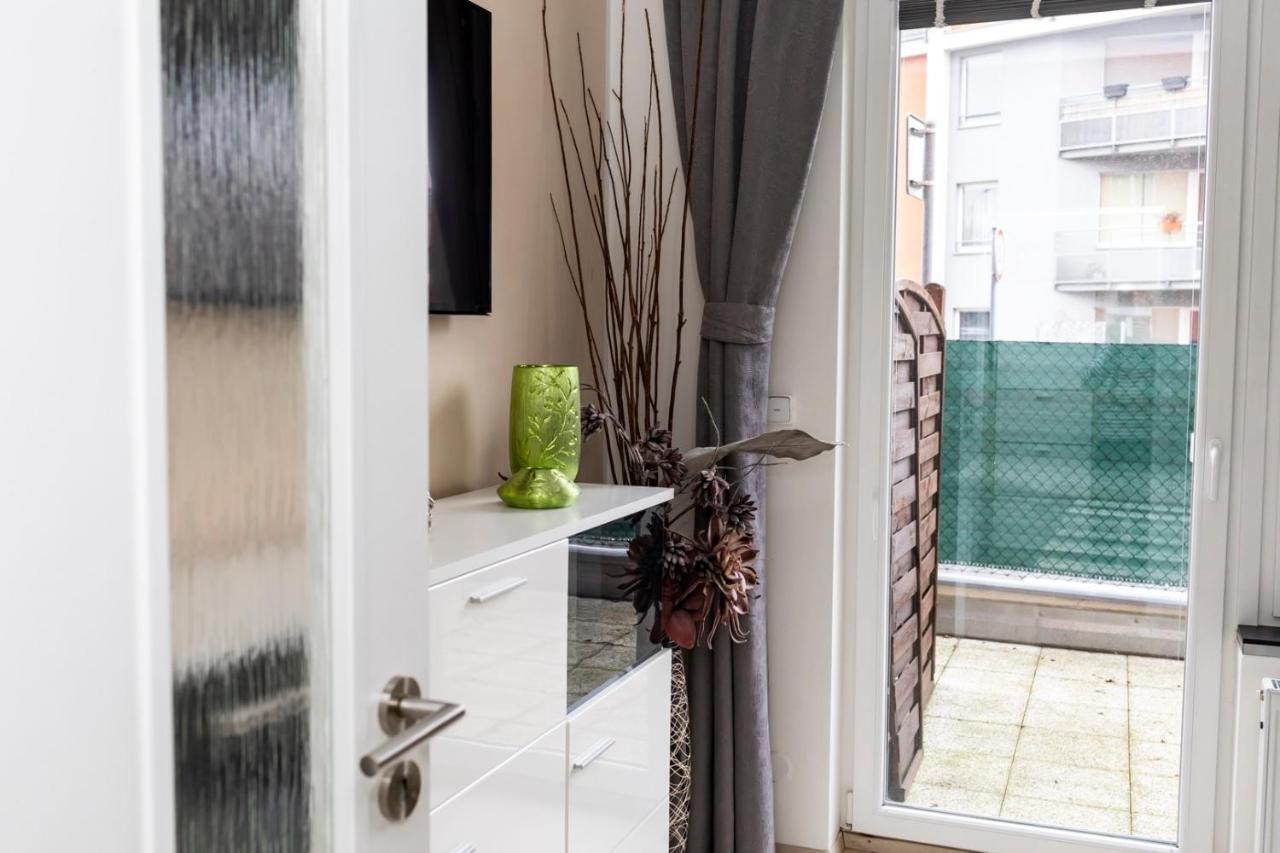Bastien Studio Near Airport Πράγα Εξωτερικό φωτογραφία